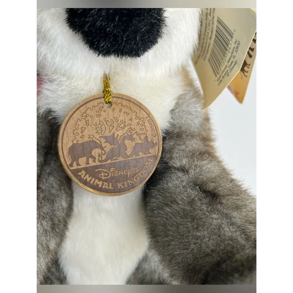 Vintage Disney Animal Kingdom Ring Tailed Lemur Plush Stuffed Animal Retired Tag